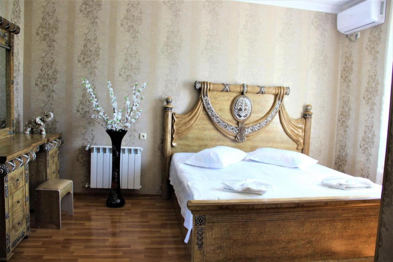 Hotel Oniks Kutaisi Luaran gambar