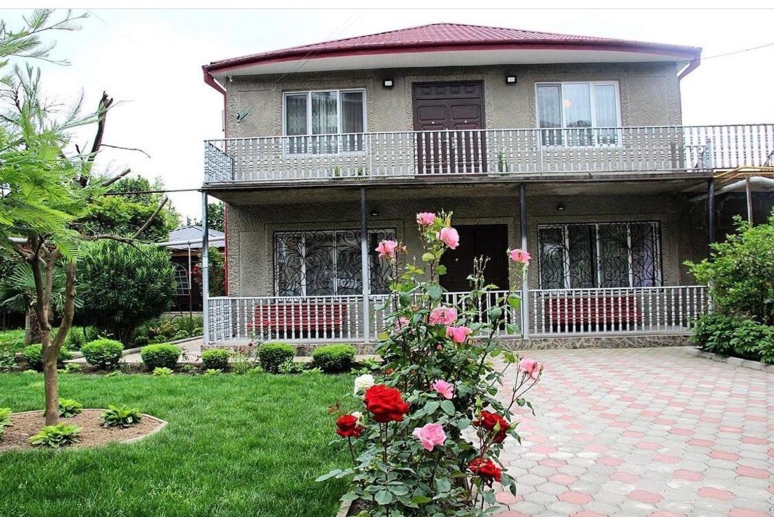 Hotel Oniks Kutaisi Luaran gambar