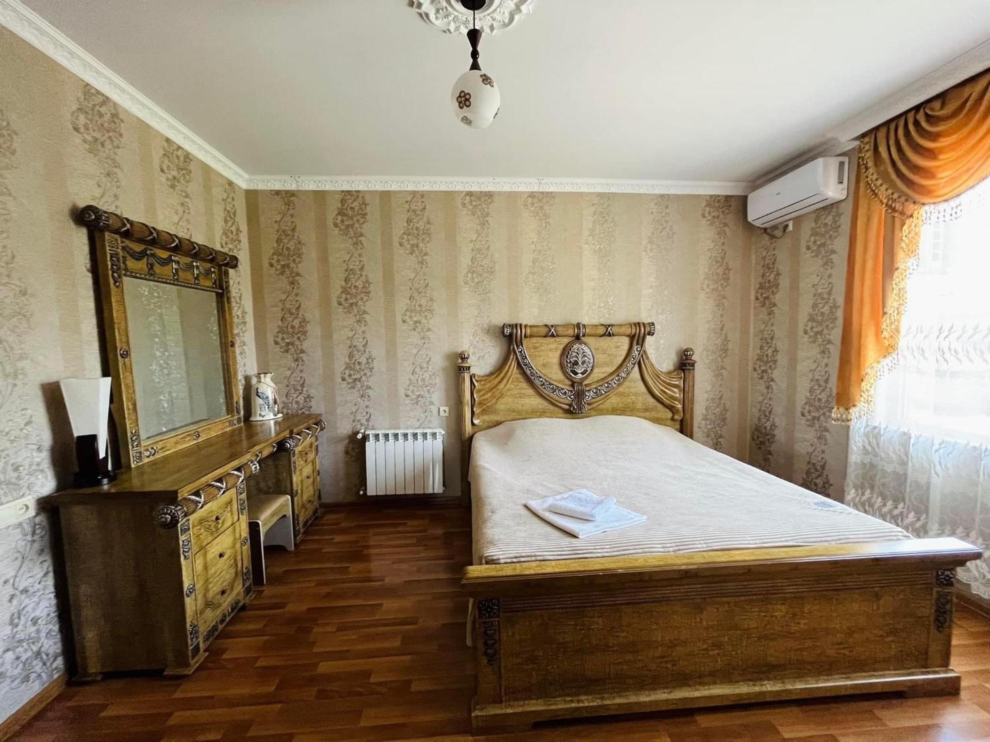Hotel Oniks Kutaisi Luaran gambar