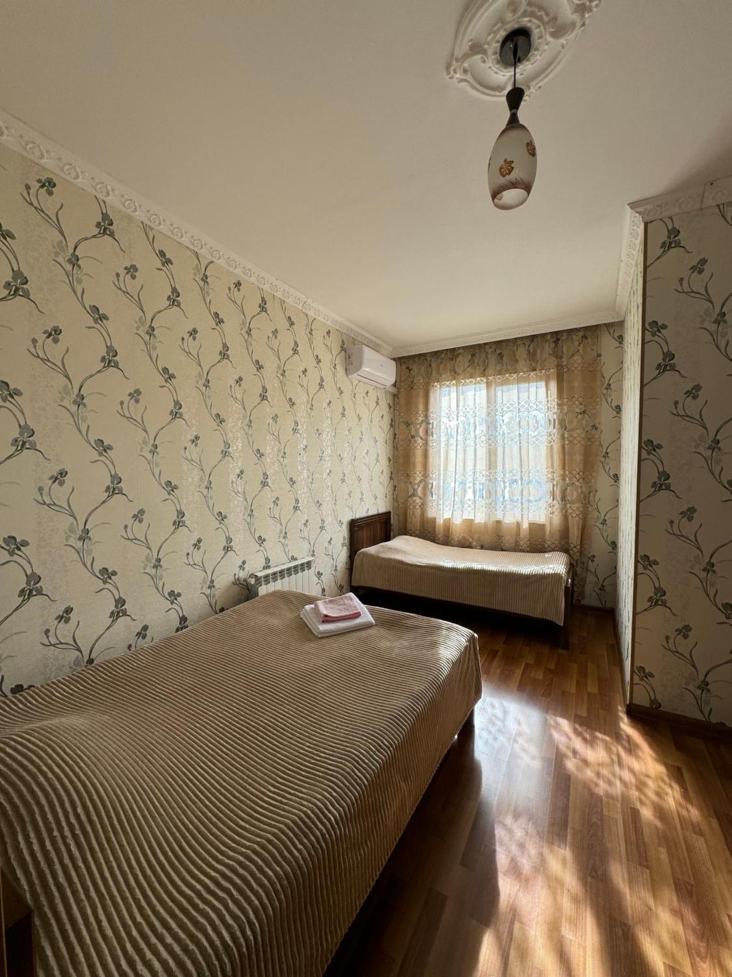 Hotel Oniks Kutaisi Luaran gambar