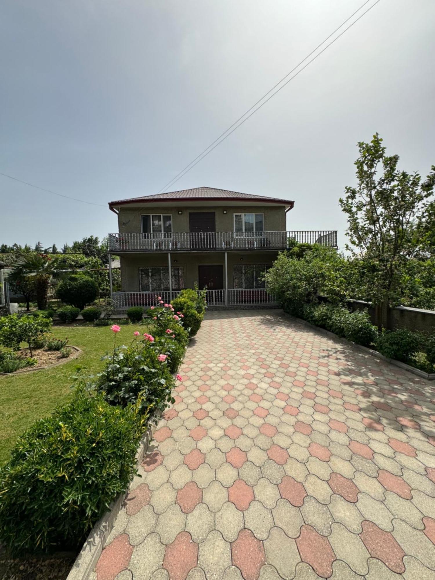 Hotel Oniks Kutaisi Luaran gambar