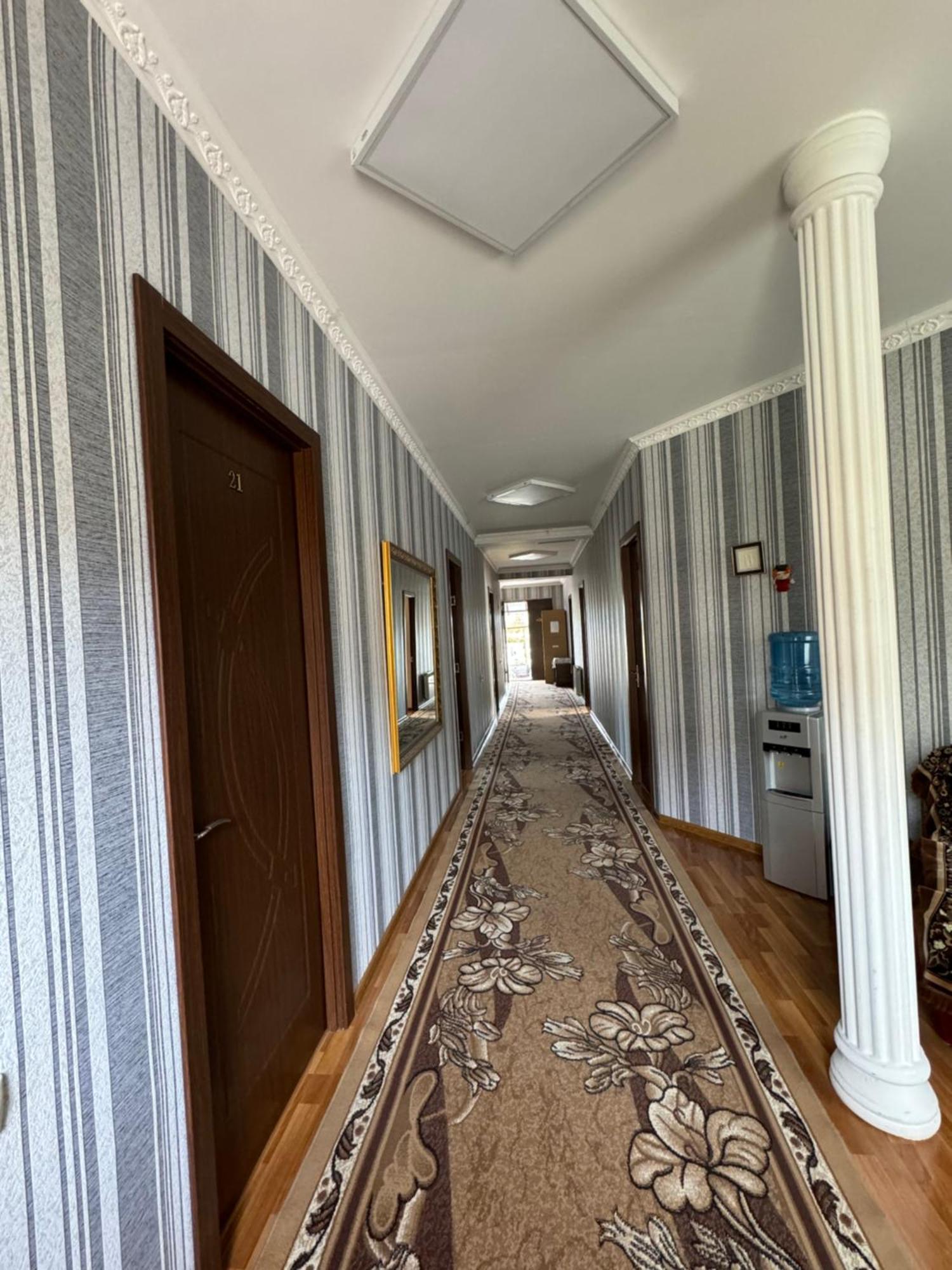 Hotel Oniks Kutaisi Luaran gambar